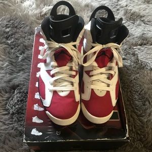 Air Jordan’s 6 men’s sz8.5 carmine colorway